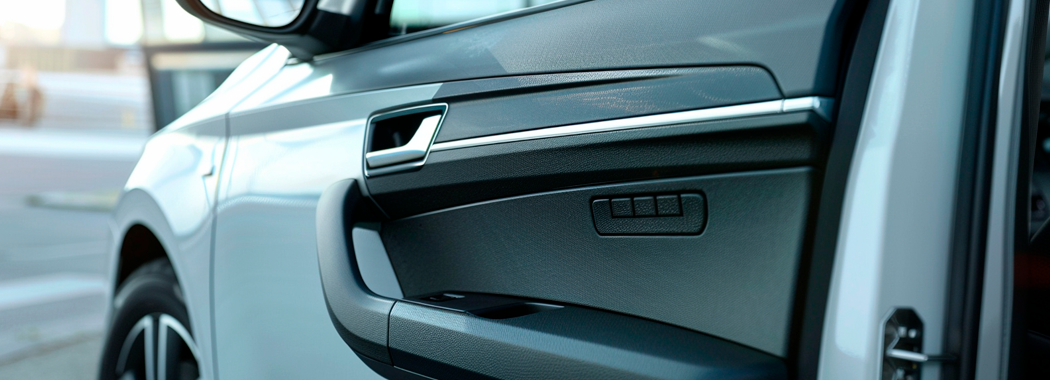 Skoda fabia 2 зняття обшивки дверей