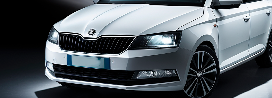 Заміна ламп шкода фабія 2, skoda fabia заміна лампочки ближнього світла